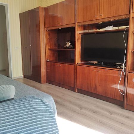 Автовокзал Apartment Rivne Exterior foto