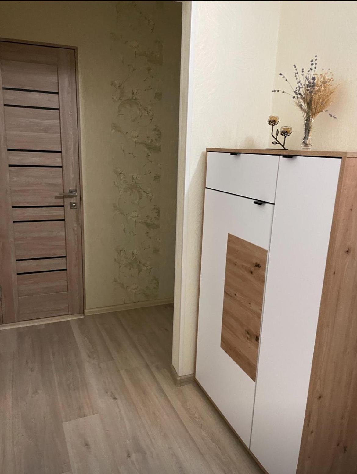 Автовокзал Apartment Rivne Exterior foto